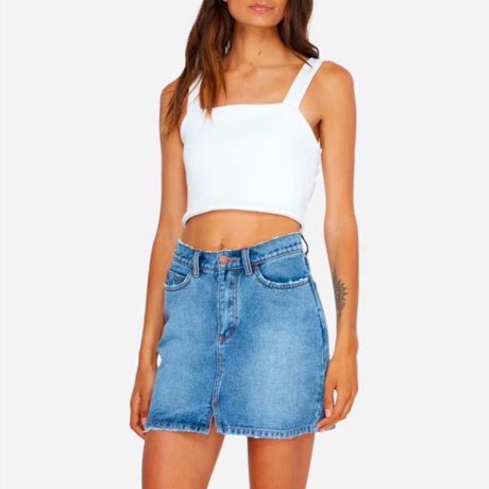 ⭐️🌟Billabong Black Magic Denim Skirt Sz 28